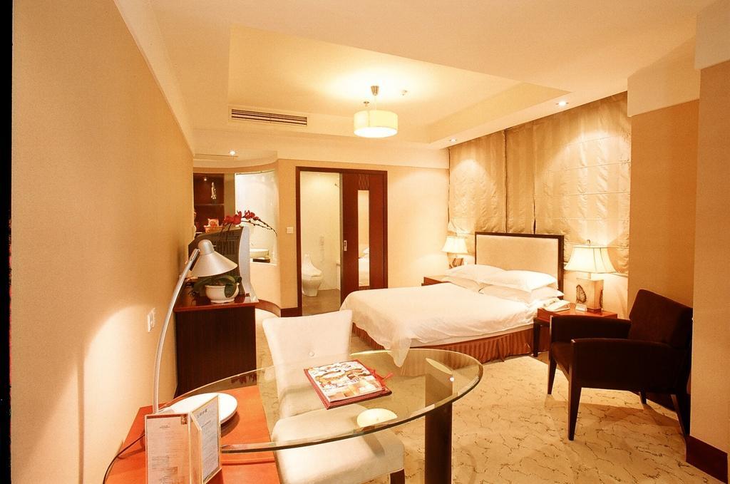 Shanghai Hengsheng Peninsula International Hotel חדר תמונה